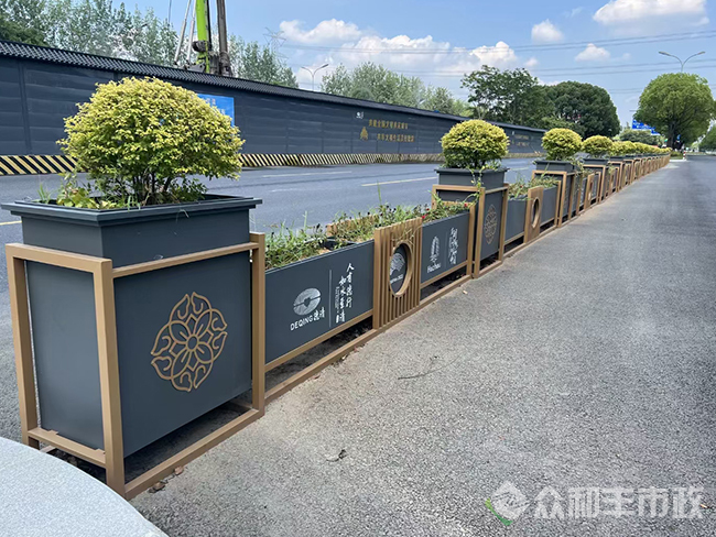 成都新都区道路护栏花箱