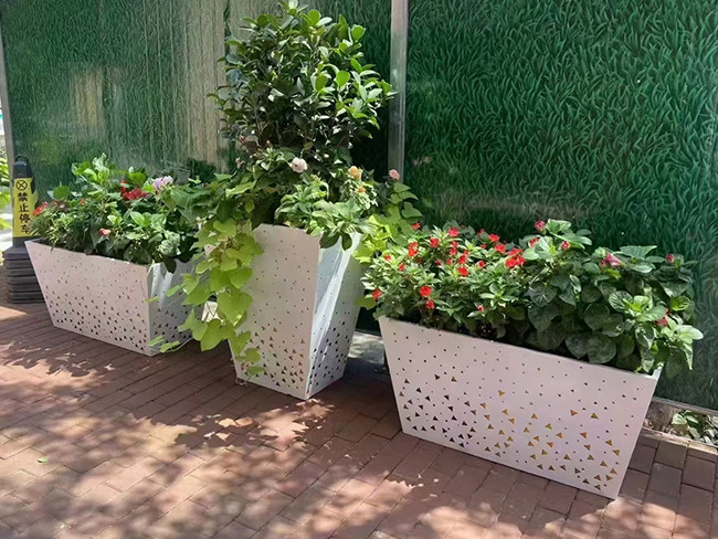 泸州户外道路景观花箱