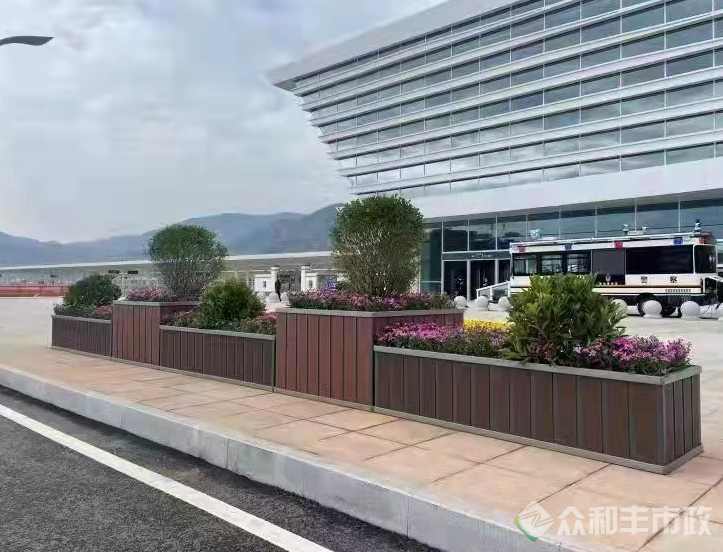 成都景观铁艺花箱生产厂家