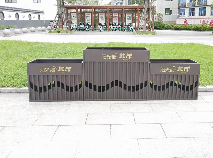 阿坝道路护栏花箱选购：7 个关键法则，生产厂家帮你选对产品