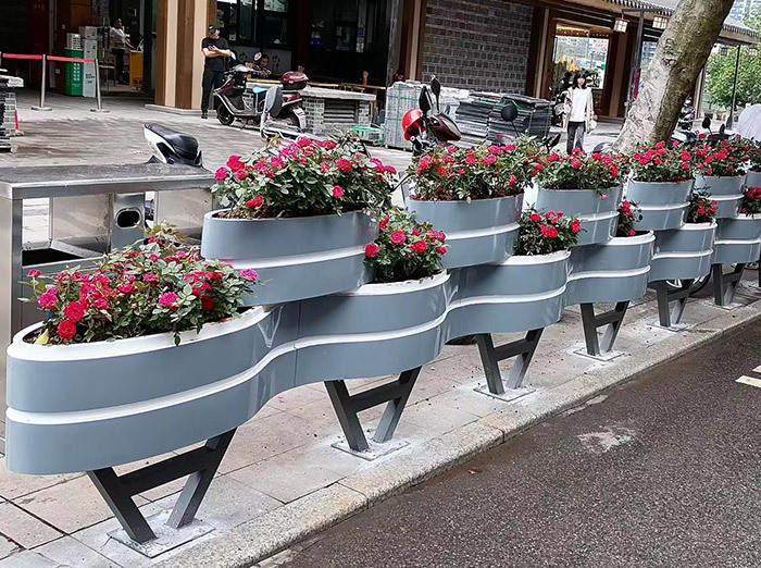 乐山商铺外摆隔断花箱采购：8 个关键要点，源头厂家揭秘门道