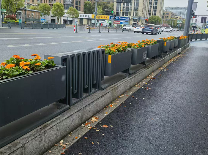 绵阳金属隔离花箱别乱买！5 个硬核标准，源头厂家分享选型技巧