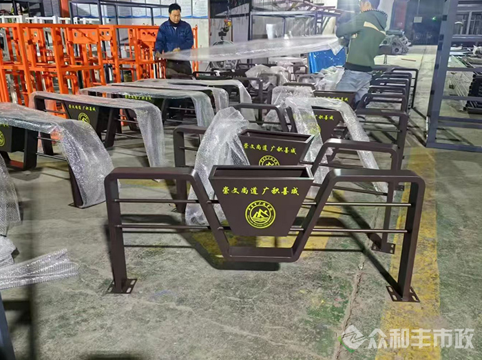 遂宁道路护栏花箱