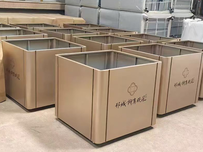 德阳小区金属花箱报价