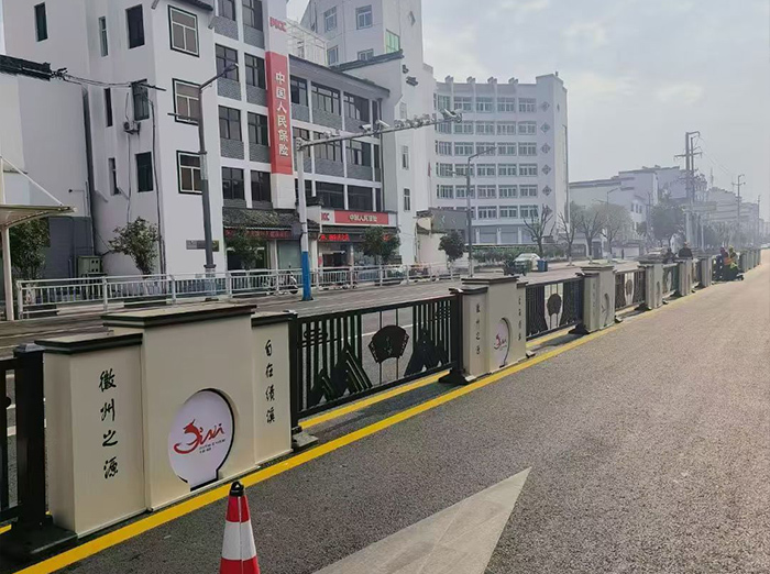 巴中商铺外摆隔断花箱怎么挑？8 个核心技巧，工厂教你不踩雷