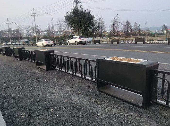 德阳室外不锈钢花箱定制