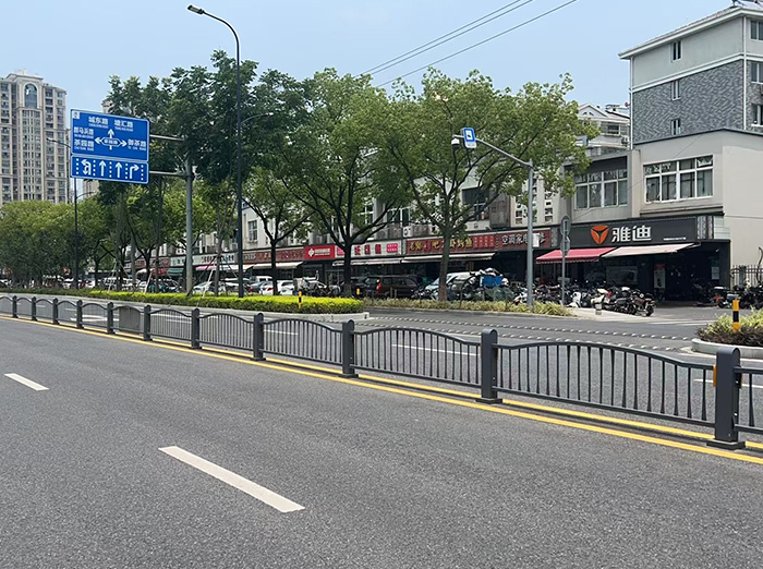 凉山金属花箱厂家直销批发