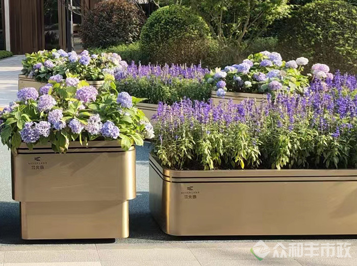 雅安金属花箱厂家直销