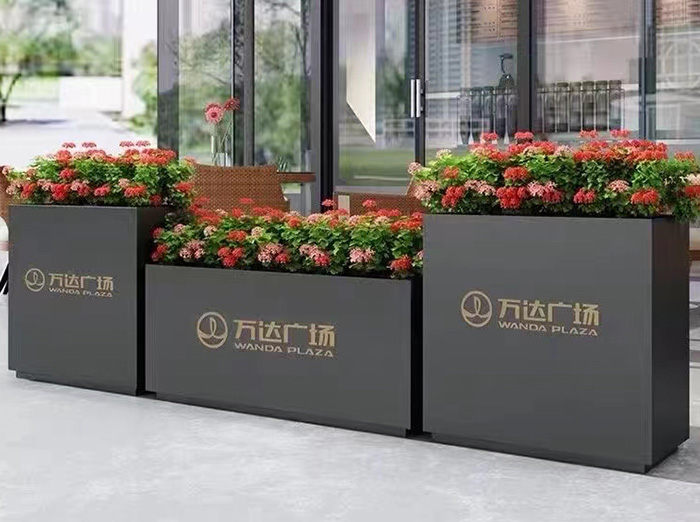 阿坝道路隔离花箱定制批发