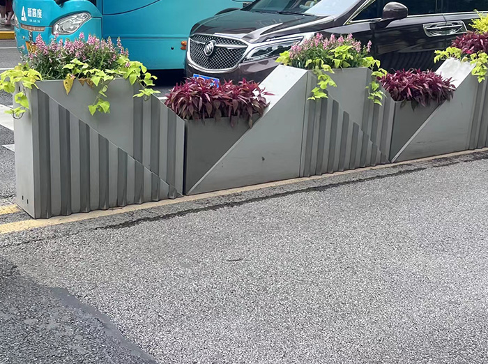 阿坝镀锌板花箱源头工厂