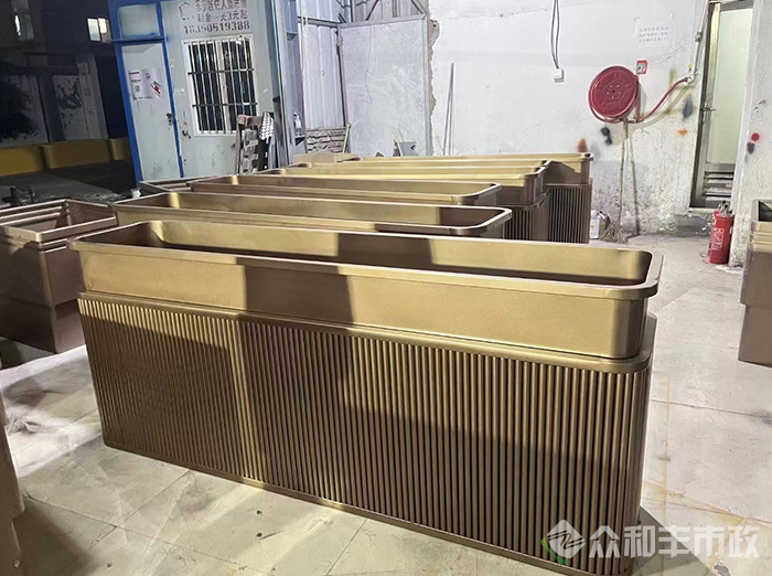 广元市政护栏隔离花箱