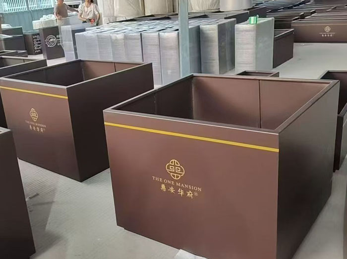 成都围栏隔断植物种植箱批发