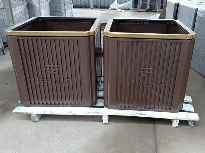 成都庭院铝合金花箱批发