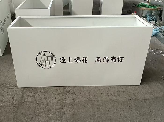 成都庭院植物种植箱工厂