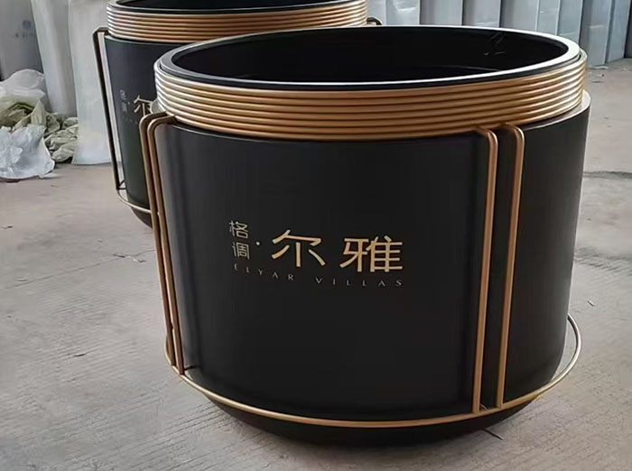 成都围栏隔断铝合金花箱定制