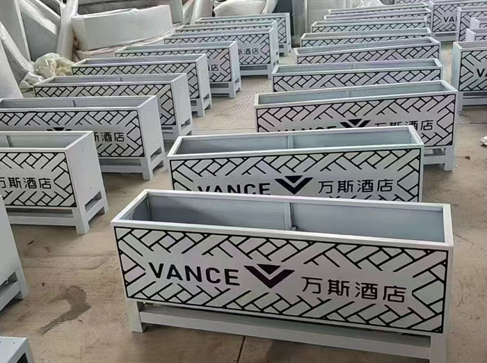 成都围栏隔断花槽厂家直销